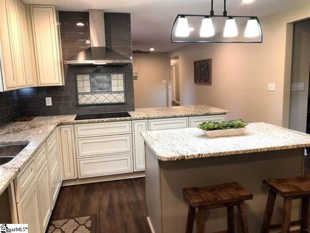 112 Holly Road Taylors, SC 29687 - Photo 12 of 32 Gallery Image 12