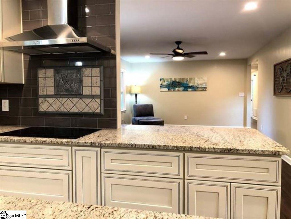112 Holly Road Taylors, SC 29687 - Photo 13 of 32 Gallery Image 13