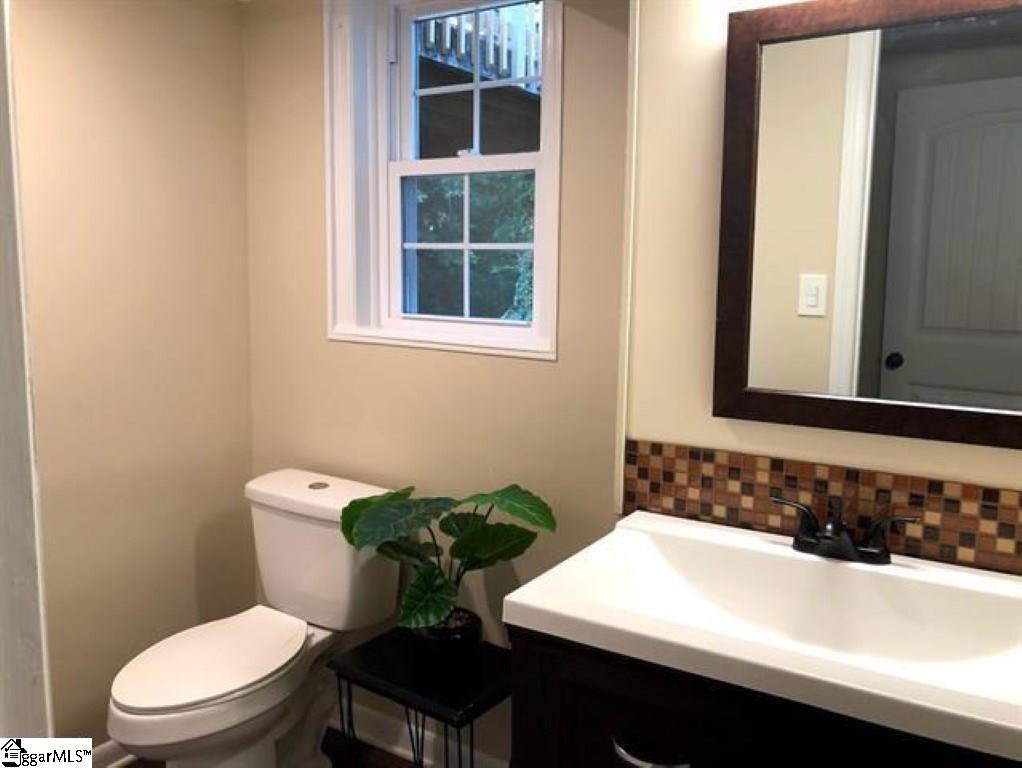112 Holly Road Taylors, SC 29687 - Photo 20 of 32 Gallery Image 20