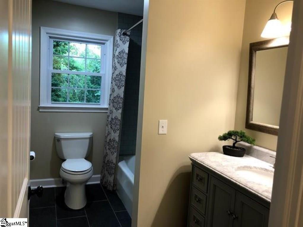 112 Holly Road Taylors, SC 29687 - Photo 23 of 32 Gallery Image 23
