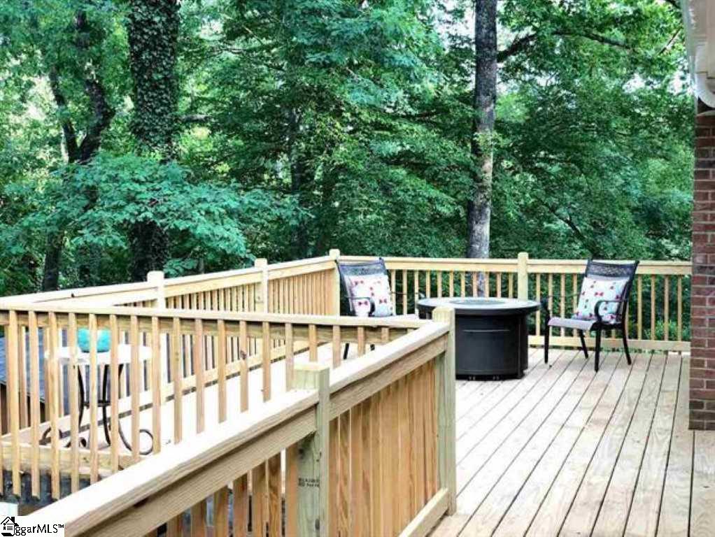 112 Holly Road Taylors, SC 29687 - Photo 29 of 32 Gallery Image 29