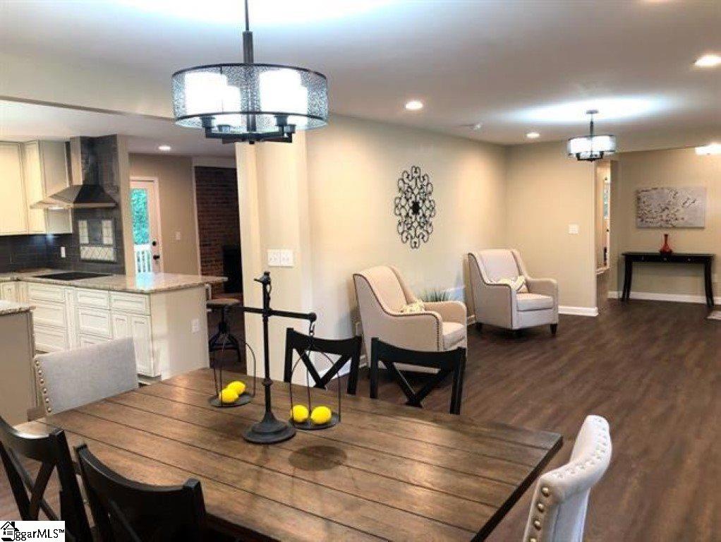 112 Holly Road Taylors, SC 29687 - Photo 9 of 32 Gallery Image 9