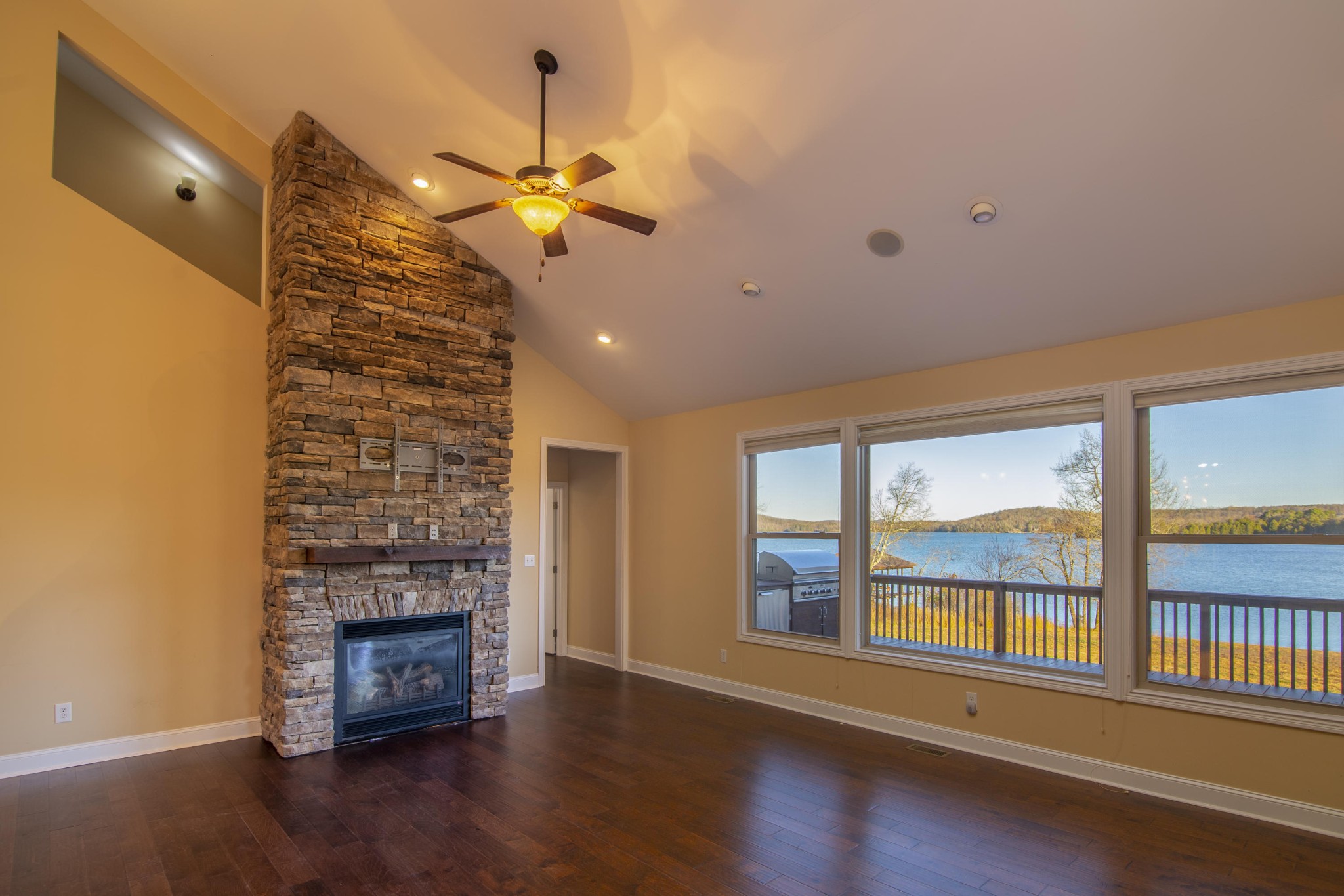 536 Waterfront Way Spring City, TN 37381 - Photo 9 of 40