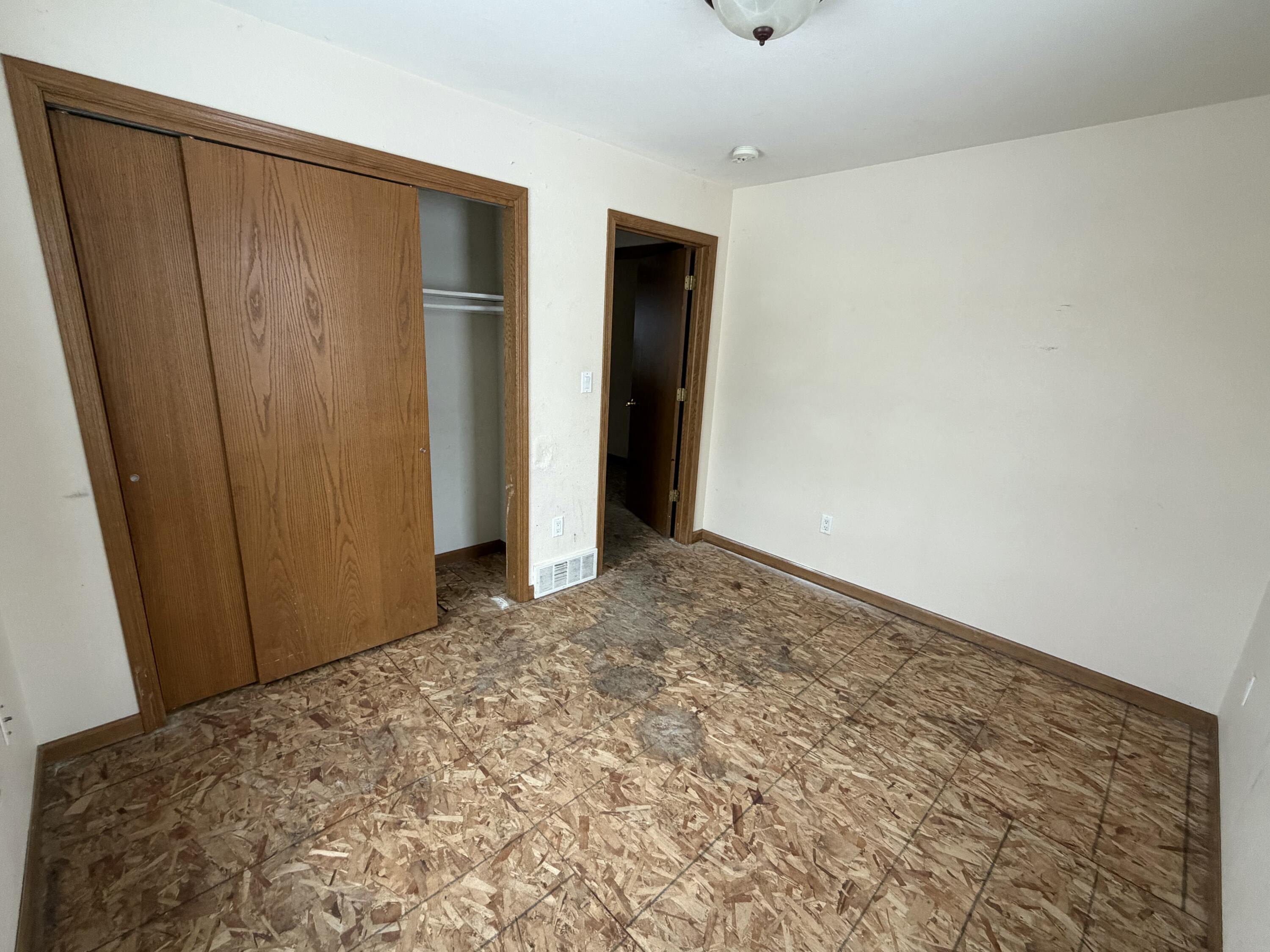 2140 North 27th Street Milwaukee, WI 53208 - Photo 13 of 21 2nd Floor Bedroom 1