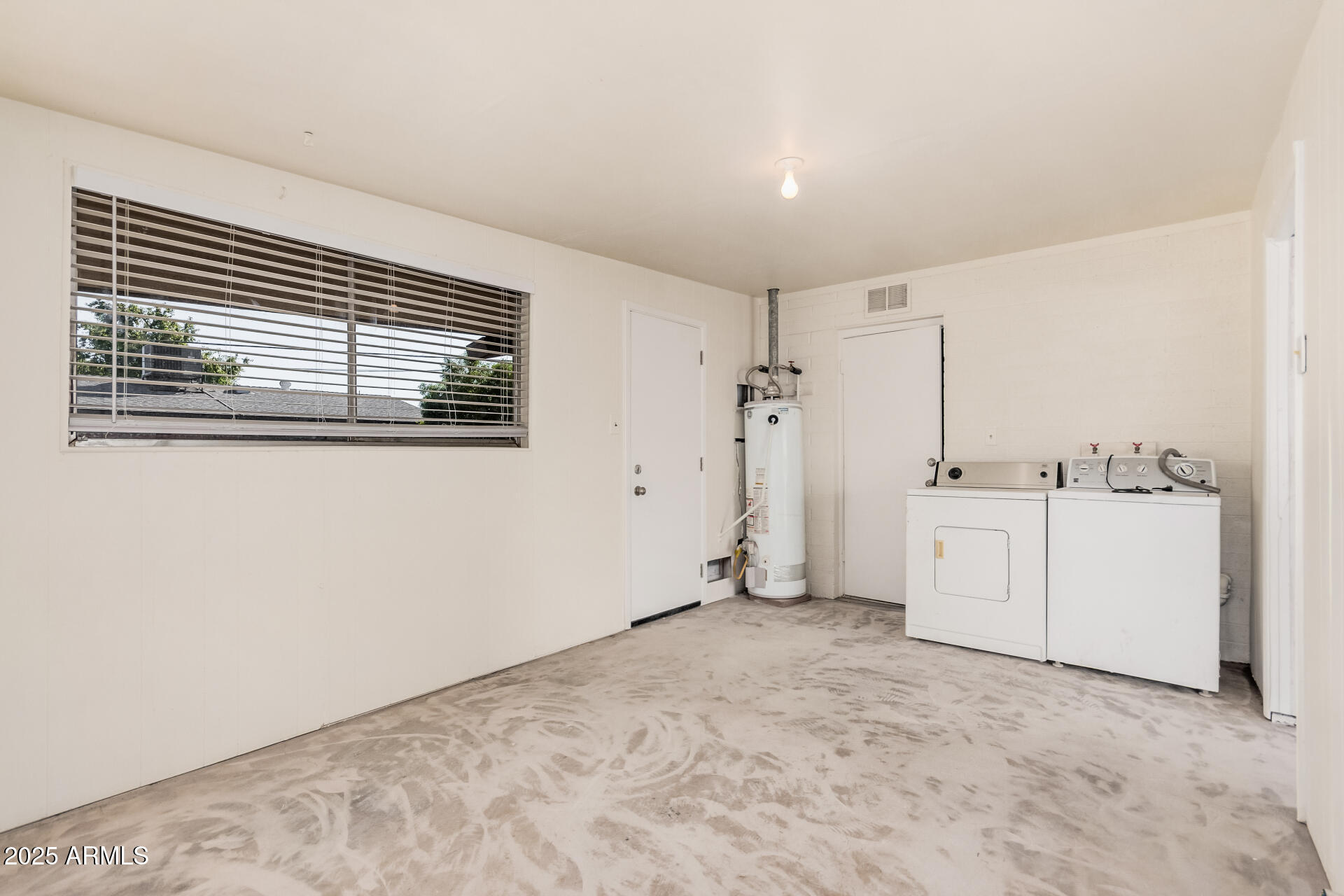 2409 West Cortez Street Phoenix, AZ 85029 - Photo 25 of 30 25 Cortez