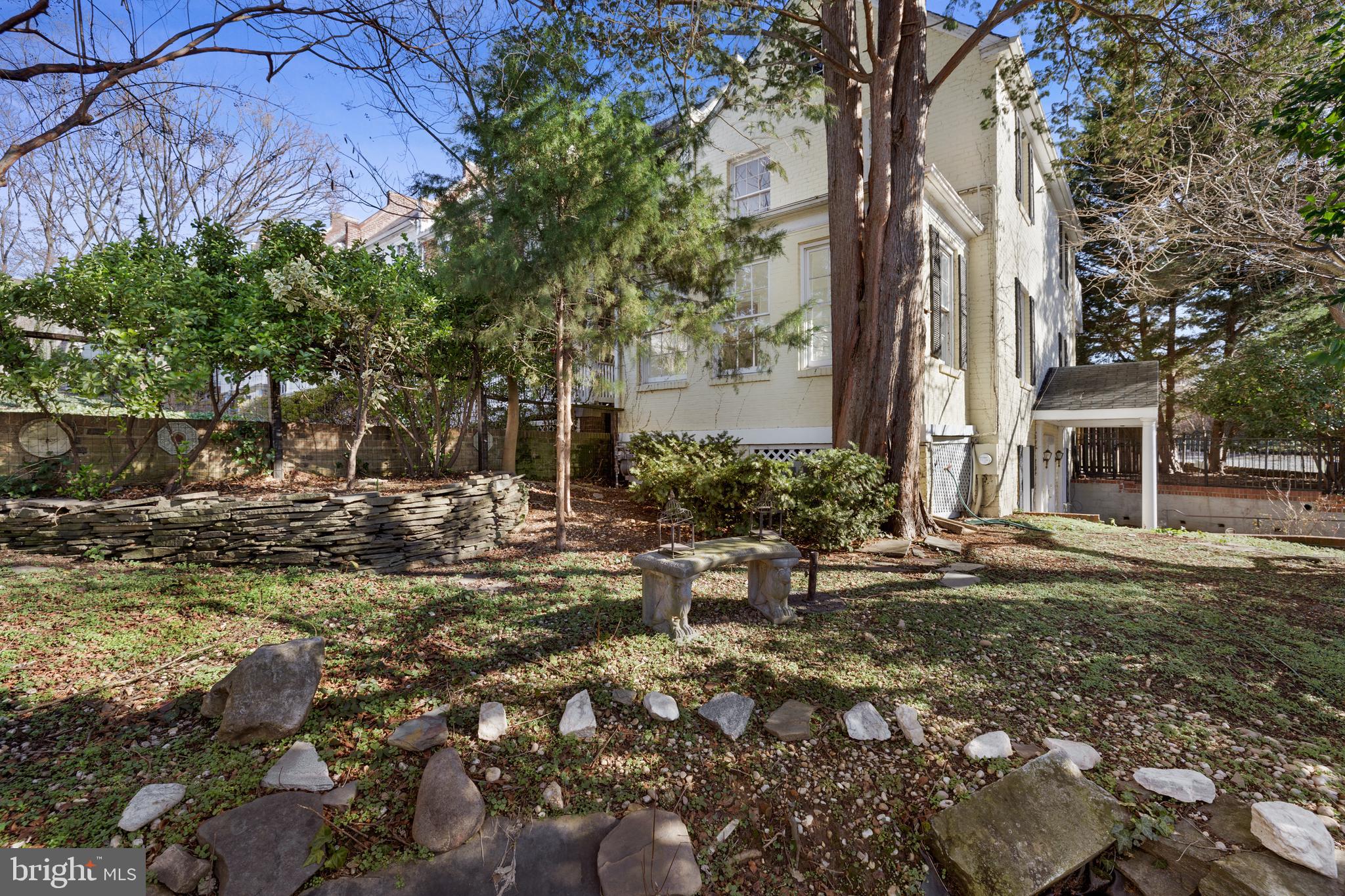 2021 Tunlaw Road Northwest Washington, DC 20007 - Photo 8 of 12 Gallery Image 8