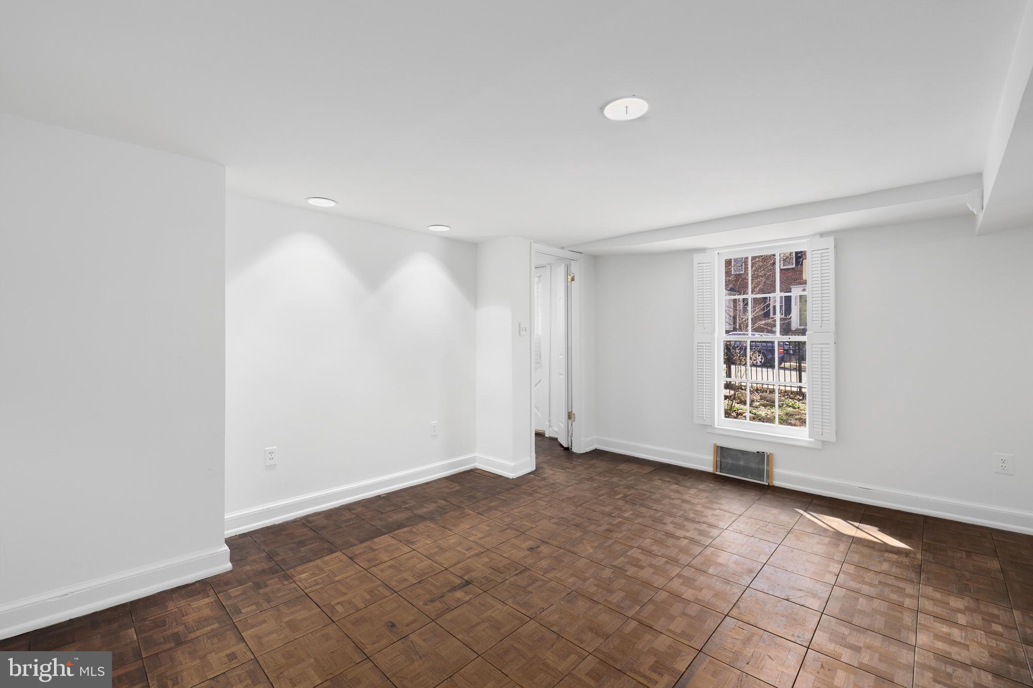 2021 Tunlaw Road Northwest Washington, DC 20007 - Photo 10 of 12 Gallery Image 10
