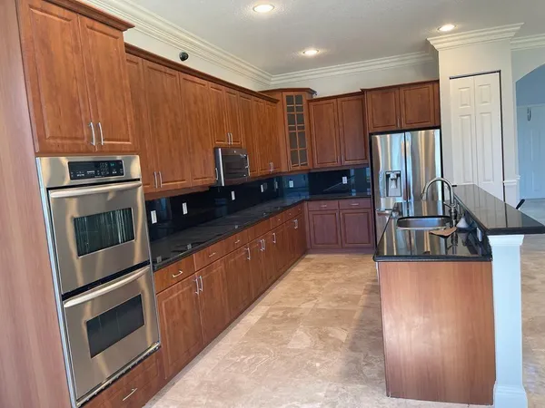 $4,300 | 9326 Plantation Estates Drive, Royal Palm Beach, FL 33411