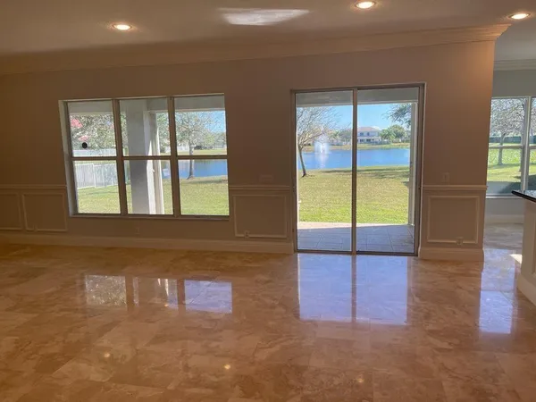 $4,300 | 9326 Plantation Estates Drive, Royal Palm Beach, FL 33411