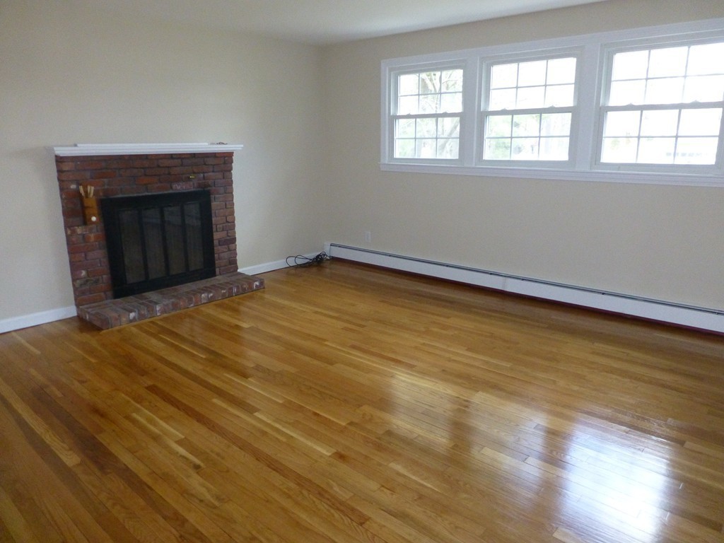 5 Nadine Road Acton, MA 01720 - Photo 3 of 28 Gallery Image 3