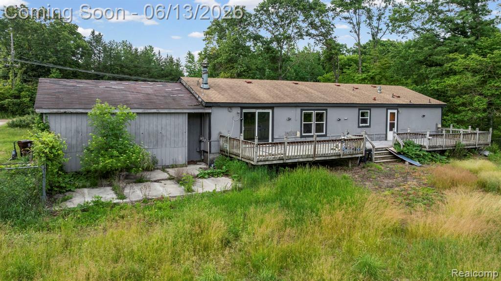 51105 Arkona Road Belleville, MI 48111 - Photo 3 of 32
