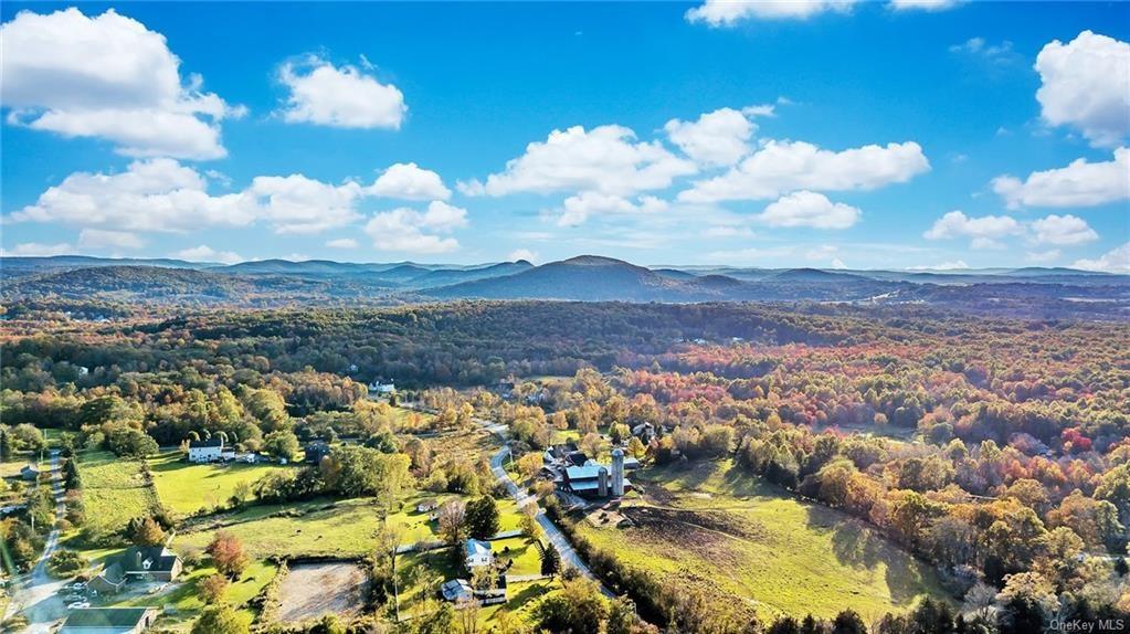 Oxford Road Chester, NY 10918 - Photo 2 of 23