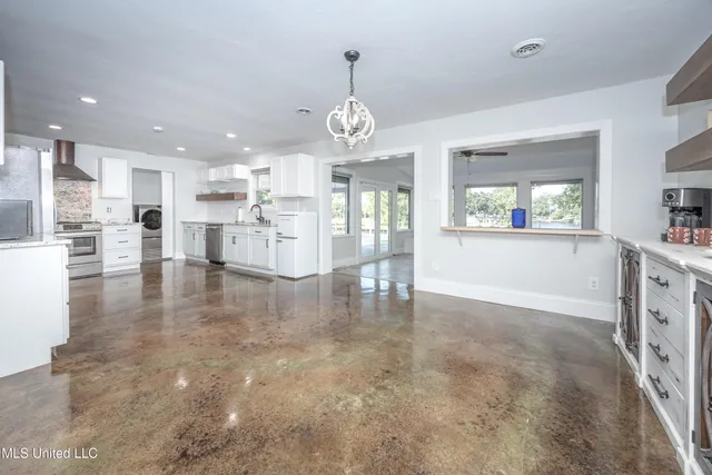 $550,000 | 6009 Switzer Cove, Ocean Springs, MS 39564