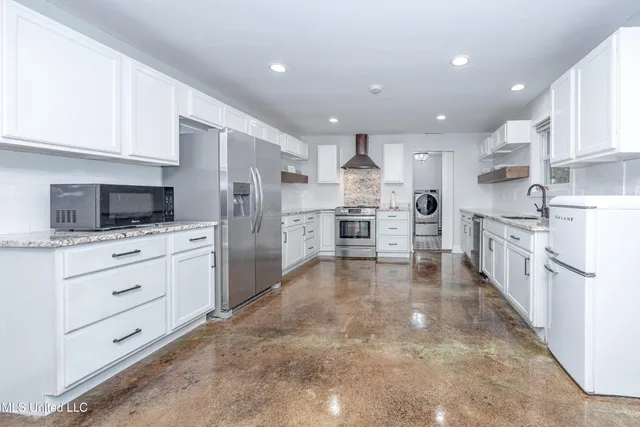 $550,000 | 6009 Switzer Cove, Ocean Springs, MS 39564