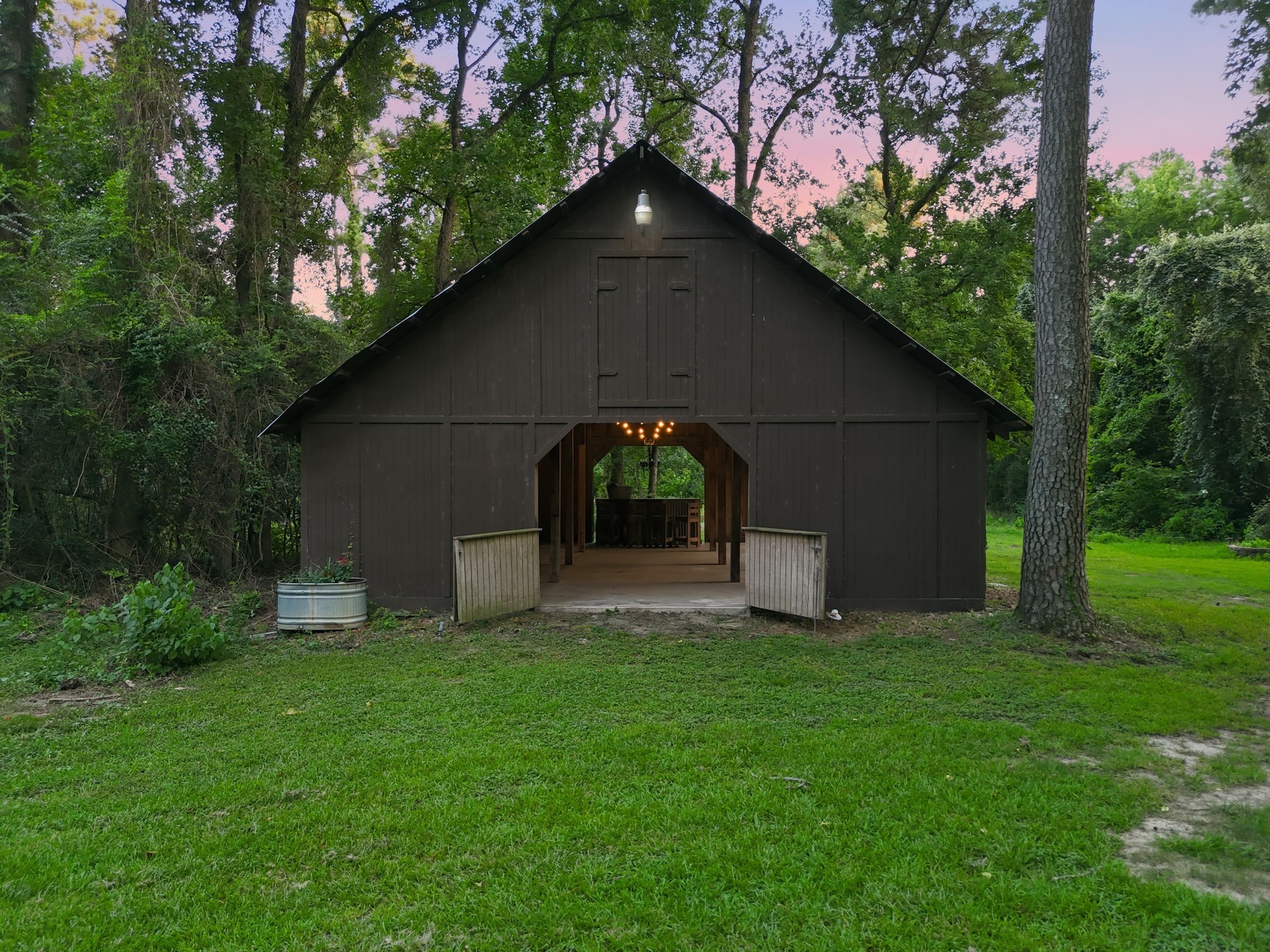 9905 Kleppel Road Tomball, TX 77375 - Photo 13 of 37 2400 SF Barn