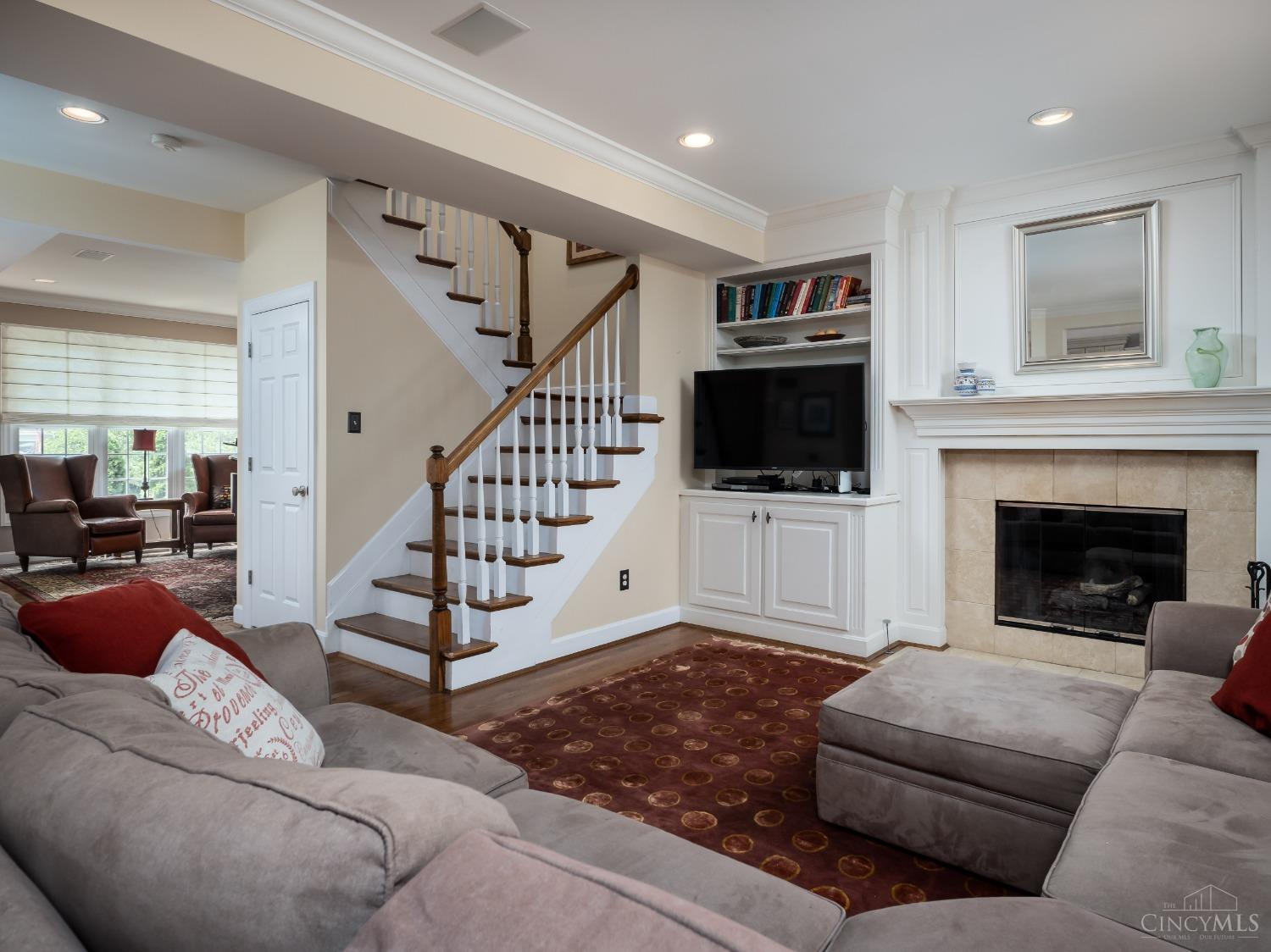 3552 Grandin Road Cincinnati, OH 45226 - Photo 10 of 40 Gallery Image 10