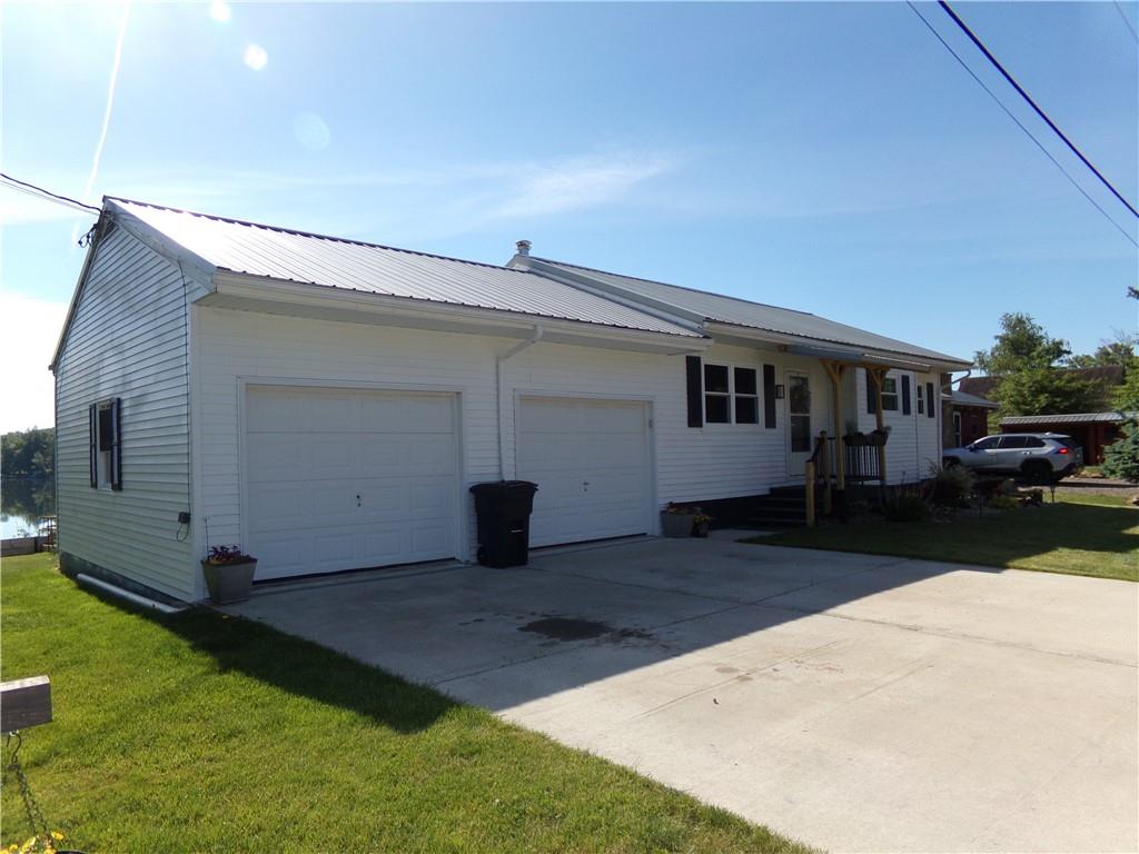 408 Sunset Road Friedens, PA 15541 - Photo 3 of 29 Gallery Image 3