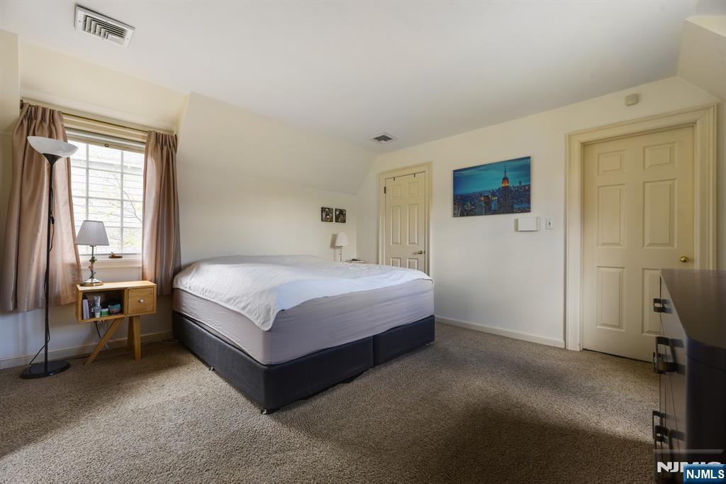 869 Ridgewood Road Millburn, NJ 07041 - Photo 15 of 26