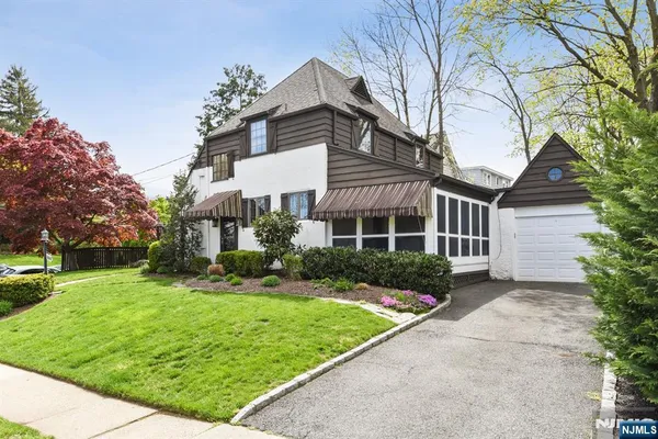 $6,000 | 869 Ridgewood Road, Millburn, NJ 07041