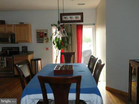 313 Oakwood Road Edgewater, MD 21037 - Photo 11 of 30 Kitchen