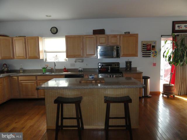 313 Oakwood Road Edgewater, MD 21037 - Photo 14 of 30 Kitchen