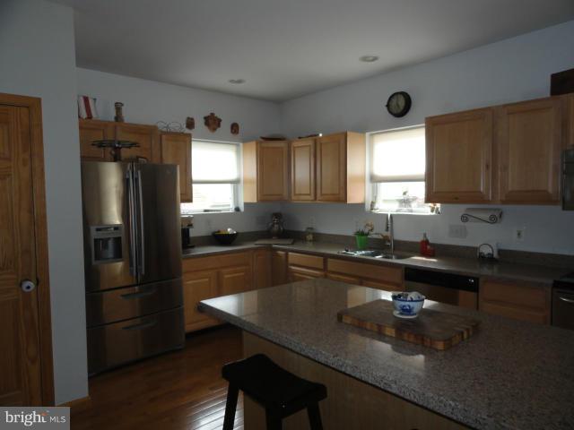 313 Oakwood Road Edgewater, MD 21037 - Photo 15 of 30 Kitchen