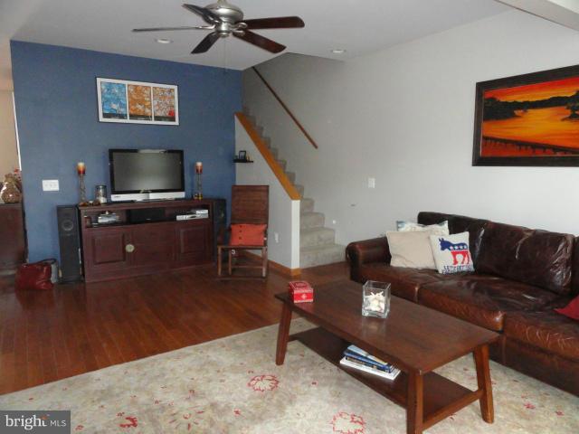 313 Oakwood Road Edgewater, MD 21037 - Photo 25 of 30 Family Room
