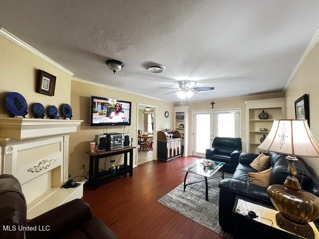 1842 Lake Trace Drive Jackson, MS 39211 - Photo 11 of 24 Living Room