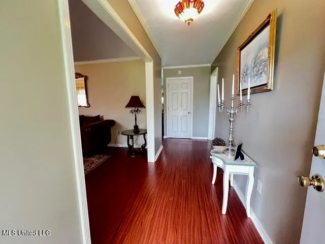 $260,000 | 1842 Lake Trace Drive, Jackson, MS 39211