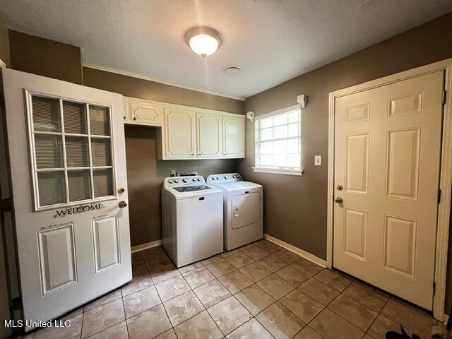 1842 Lake Trace Drive Jackson, MS 39211 - Photo 8 of 24 Pantry/Laundry/Garage/Back Door