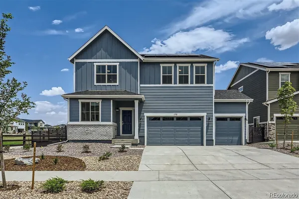 $3,200 | 170 South Vandriver Way, Aurora, CO 80018