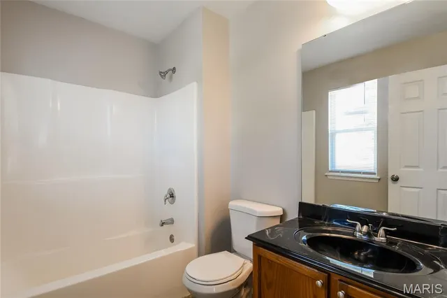 $2,245 | 3141 Timberlodge Landing, St. Charles, MO 63301