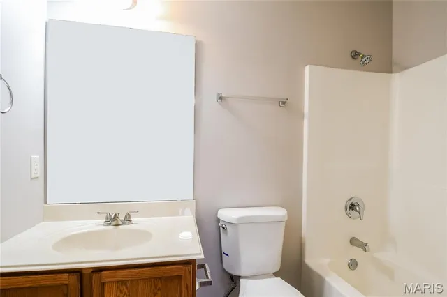 $2,245 | 3141 Timberlodge Landing, St. Charles, MO 63301