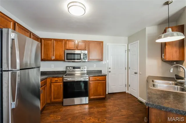 $2,245 | 3141 Timberlodge Landing, St. Charles, MO 63301