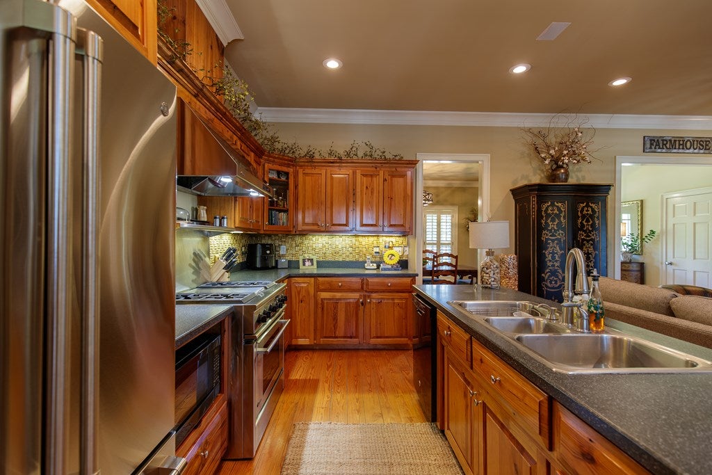 9152 Coffee Road Hahira, GA 31632 - Photo 15 of 62 Gallery Image 15