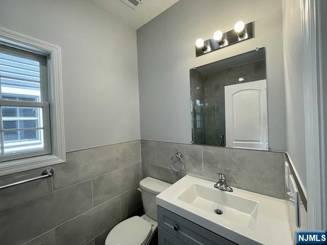 519 Cross Street, Unit 1 Harrison, NJ 07029 - Photo 20 of 30