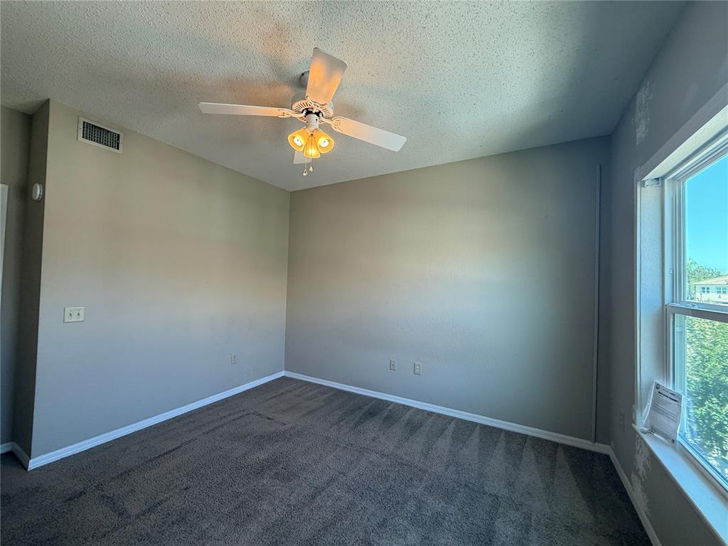 1055 Normandy Trace Road Tampa, FL 33602 - Photo 10 of 17