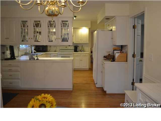 1806 Round Ridge Road Louisville, KY 40207 - Photo 13 of 32 Additional Photo