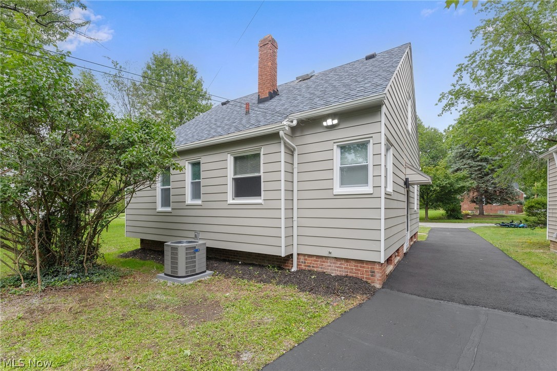1004 Woodview Road Cleveland Heights, OH 44121 - Photo 28 of 28 Gallery Image 28