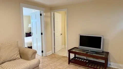 $1,300 | 2319 Short Street, New Orleans, LA 70125