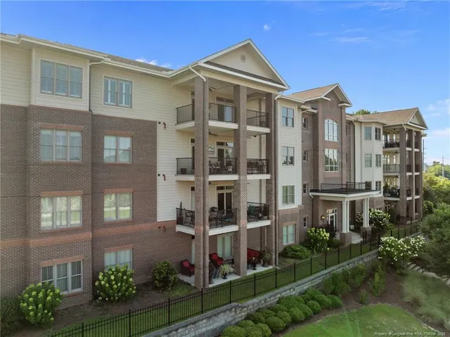 $499,999 | 220-404 Hugh Shelton Loop, Fayetteville, NC 28301