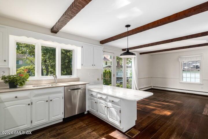 14 Shoal Point Lane Riverside, CT 06878 - Photo 11 of 28 kitchen