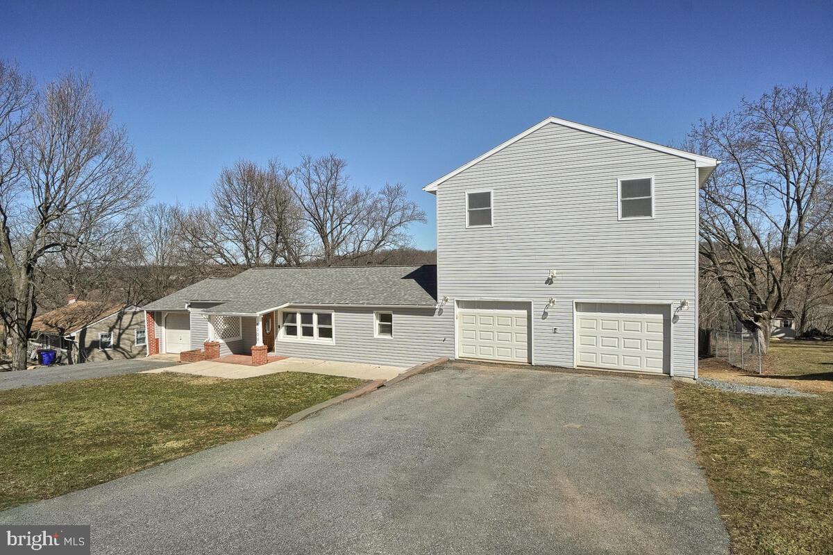 5009 Old Bartholows Road Mount Airy, MD 21771 - Photo 2 of 45 Front from curb