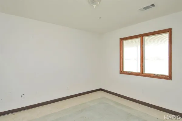 $185,000 | 620 North Main Street, Hoyleton, IL 62803