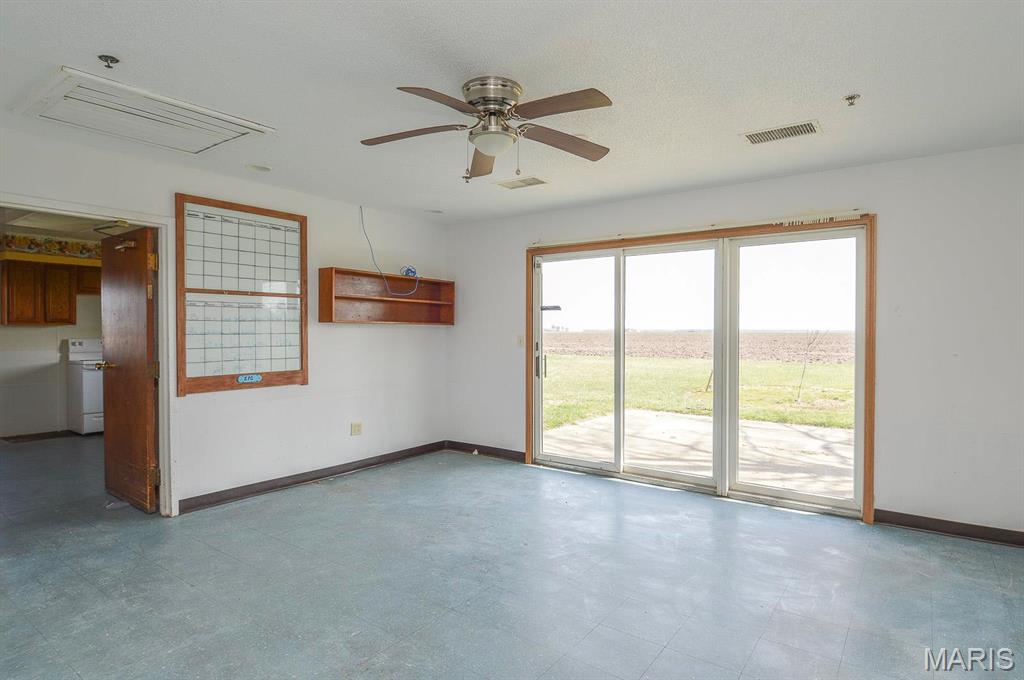 620 North Main Street Hoyleton, IL 62803 - Photo 16 of 44