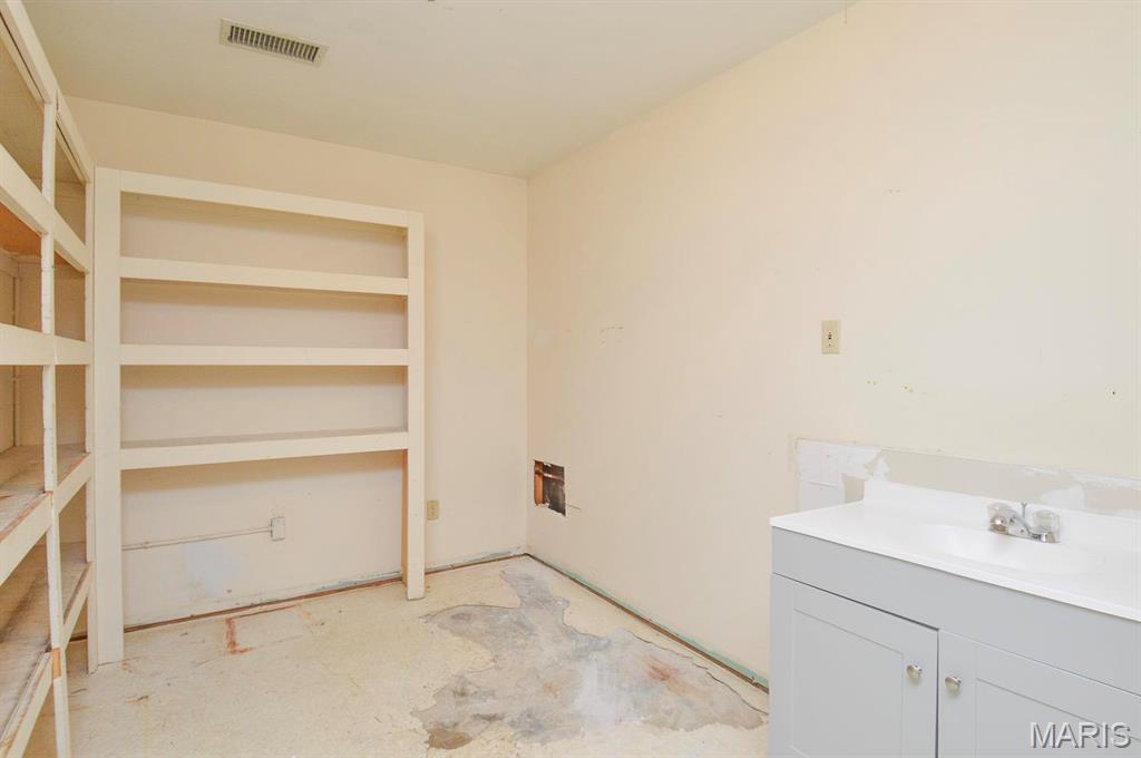 620 North Main Street Hoyleton, IL 62803 - Photo 21 of 44