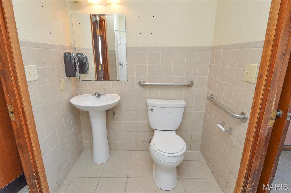 620 North Main Street Hoyleton, IL 62803 - Photo 28 of 44