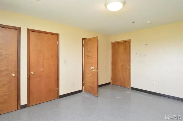 $185,000 | 620 North Main Street, Hoyleton, IL 62803