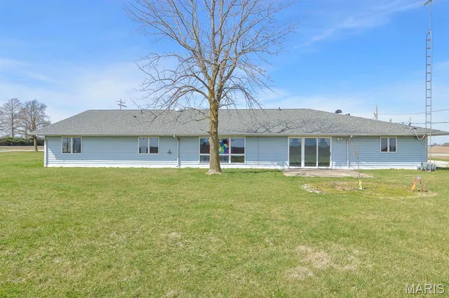 $185,000 | 620 North Main Street, Hoyleton, IL 62803