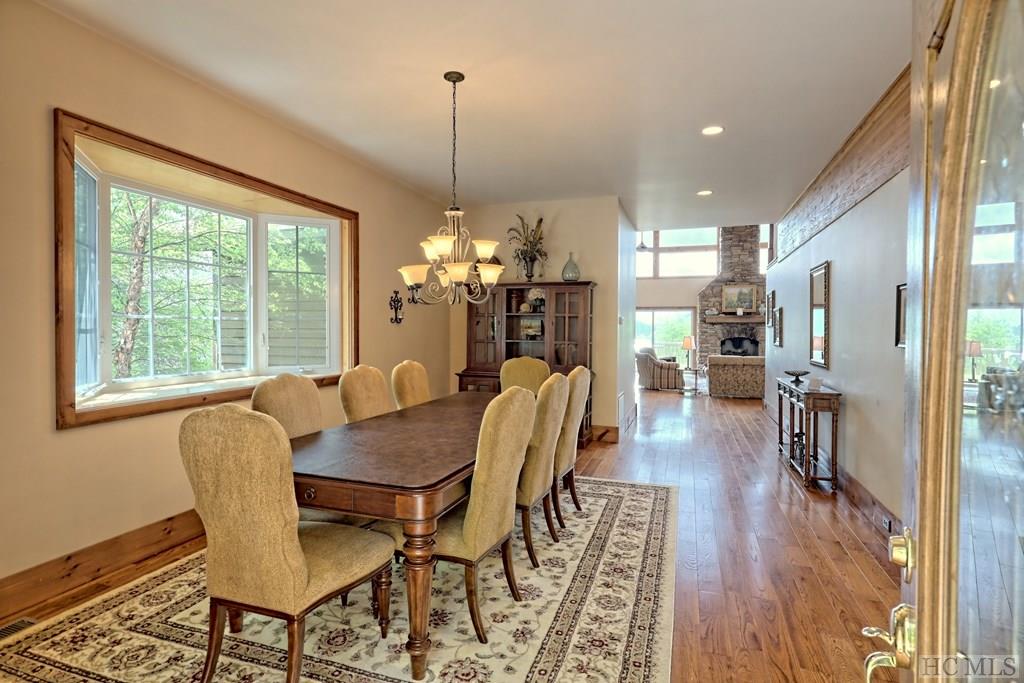 310 Eagle Ridge Road Sapphire, NC 28774 - Photo 5 of 48 Gallery Image 5
